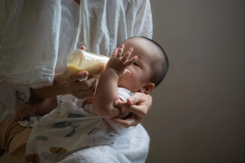 Hong Kong sees rise in number of new babies for first time in 6 years; authorities credit talent admission schemes